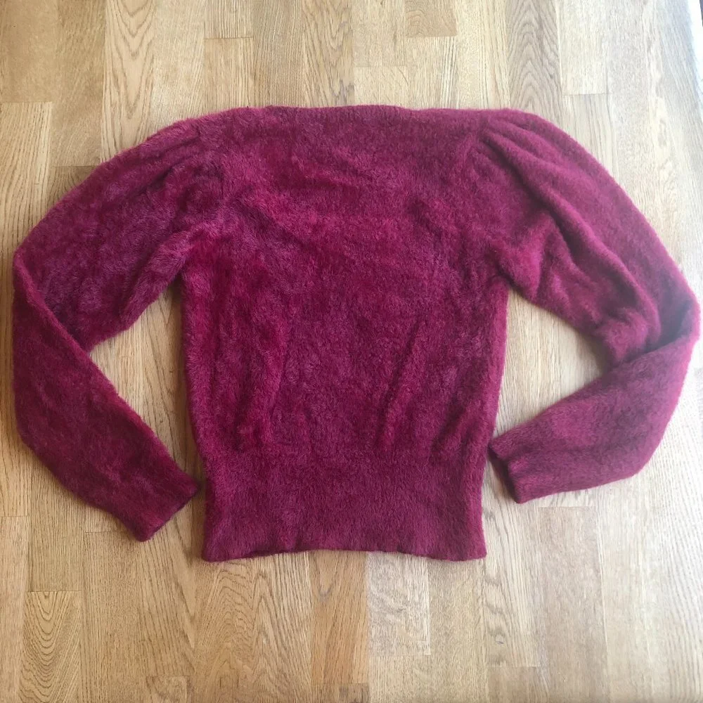 ASTR The Label Fuzzy Crop Sweater Size Small Wine